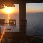 The View **** * Račišće