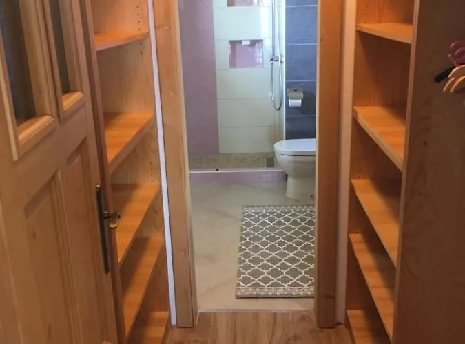 The View **** Apartman Račišće