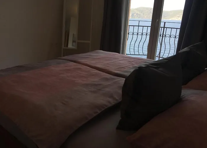 The View **** Apartman