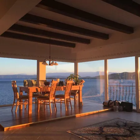 アパート The View **** Račišće